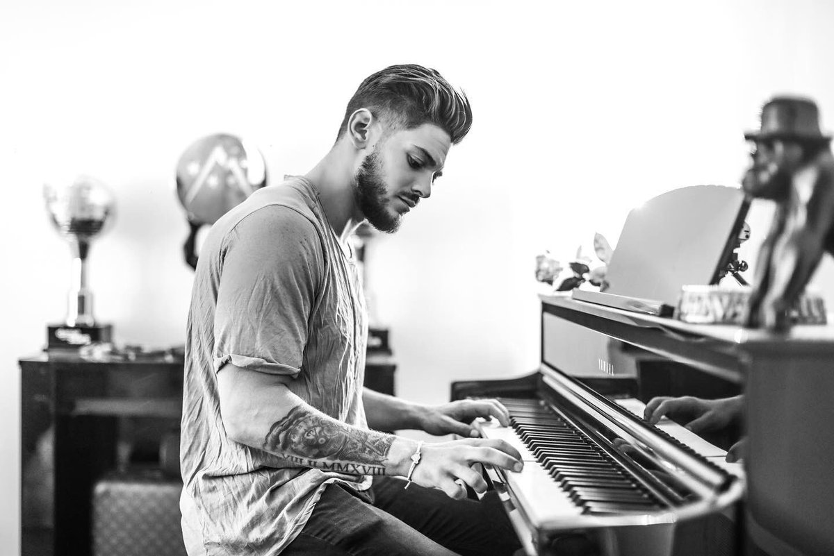 BensetteamOff's tweet photo. Rayane (@BensettiRayane) on Instagram/Facebook. https://t.co/LKjGNl9yTe