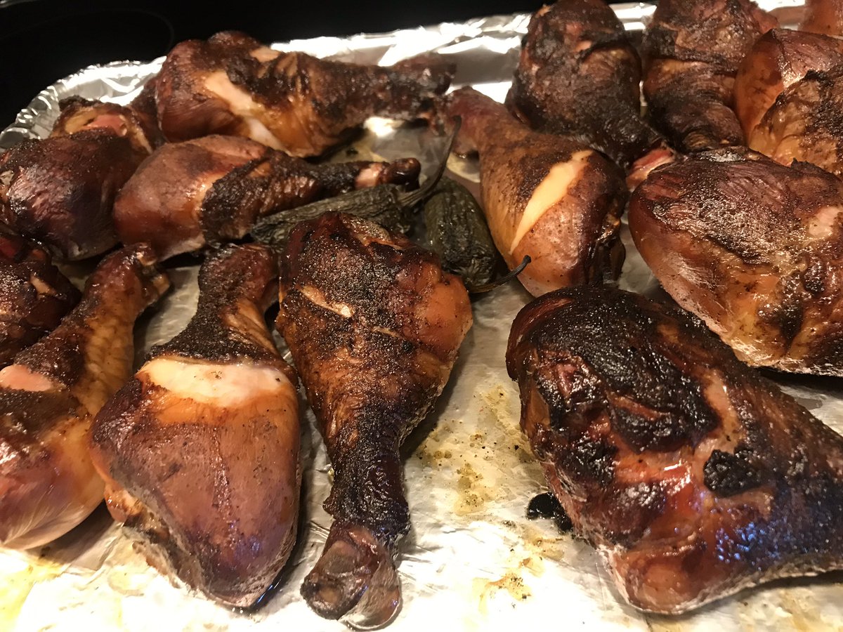 KybbqSpice's tweet photo. It’s truly a labor of love! Who wants to wait 5 hours to eat a cheap cut of chicken? Me! It’s going to taste delicious! #bbq #bbqpitmasters #meatsweats #chicken #hickory #applewood #drumsticks #sundayfunday https://t.co/qoZCcwEemS