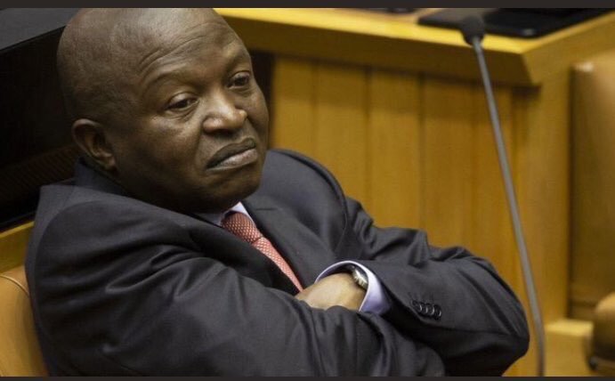 unusualqueenb's tweet photo. So it was actually Nelson and Esther under the duvet not khafi and Gedoni #bbnaija https://t.co/yGMi7OtvU2