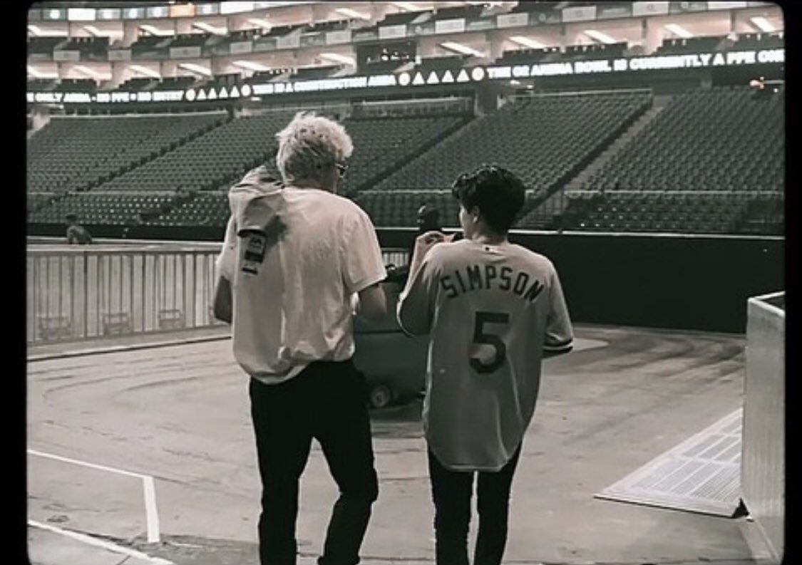 TheVampsTristan's tweet photo. Happy birthday brother @TheVampsBrad https://t.co/hqTZ7MYfGS