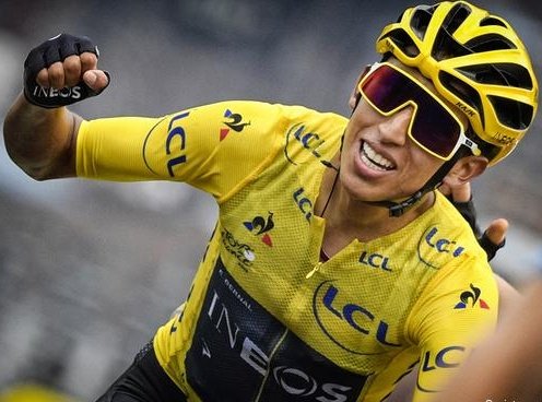 holofausto's tweet photo. 🇨🇴 Histórico!! @Eganbernal primer latinoamericano en ganar @LeTour de France.
#TourDeFrancia #ColombiaEnUnaBici #OrgulloColombiano https://t.co/n2oZNEaIhO