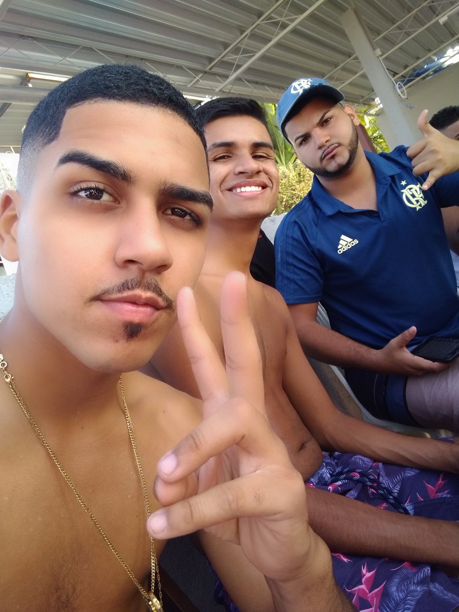 BruninDaXtreem's tweet photo. CPX 🥃 @vn_er7  @eli_j1999 https://t.co/BfSqfxxi5q