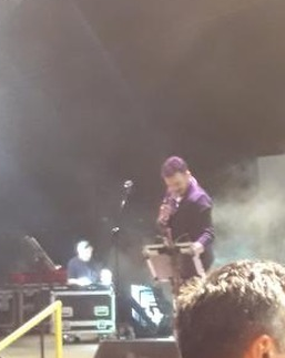 DemiiDiyorKi's tweet photo. teşekkürler  @MuzikOlmez  @OrhanOlmezVip 
Altınova seni çok seviyor . şarkıların neşen gülüşün Altınova ya renk kattın . güzel yüreğine güzel sesine sağlık  🙂👏👏👏👏👏👏👏👏👏❤️❤️🎶🎵🎙️ https://t.co/ndL8WZBE14