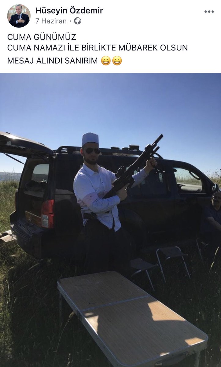 mustafaislamogl's tweet photo. Sayın DİB Ali Erbaş’ın dikkatine:
1. Biri müftü (Havran) olan bu şahısların halen Diyanet personeli olduğu doğru mu?
2. Personelinizin bu ülkenin bir vatandaşına böyle iğrenç şekilde küfretmesini nasıl buluyorsunuz?
3. Bu hadsiz ve terbiyesizlere bir yaptırım uygulayacak mısınız? https://t.co/Ug9vkcIAsu