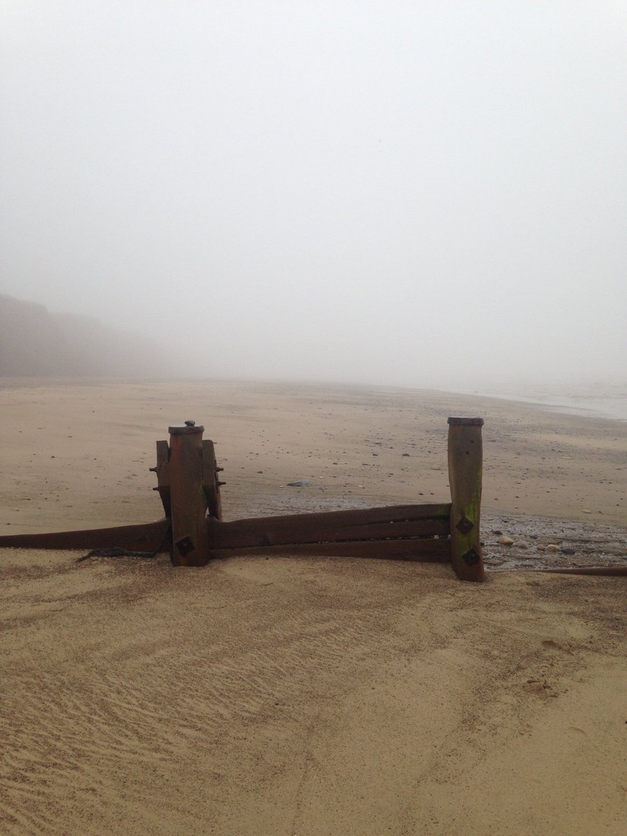 PoetDeanwilson6's tweet photo. OWTHORNE 

It's not 
all about

glorious 
sunrises

and 
sunsets

I'm just
as moved 

by an
empty beach

and a
sea fret

I'm happy 
here 

because 
it's everywhere 

I haven't 
been yet

I'm happy 
here

because 
it's everywhere 

I will never 
get.

#Withernsea
#Holderness https://t.co/qDatTb3MD9