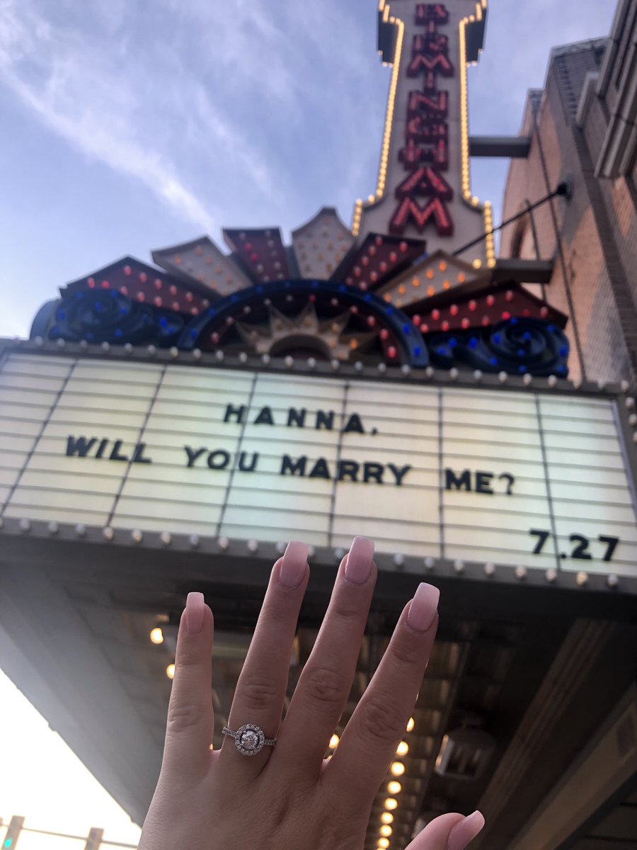 ForeverrHisGirl's tweet photo. I’M GETTING MARRIED!!!💍 https://t.co/8YlsrY4QvO