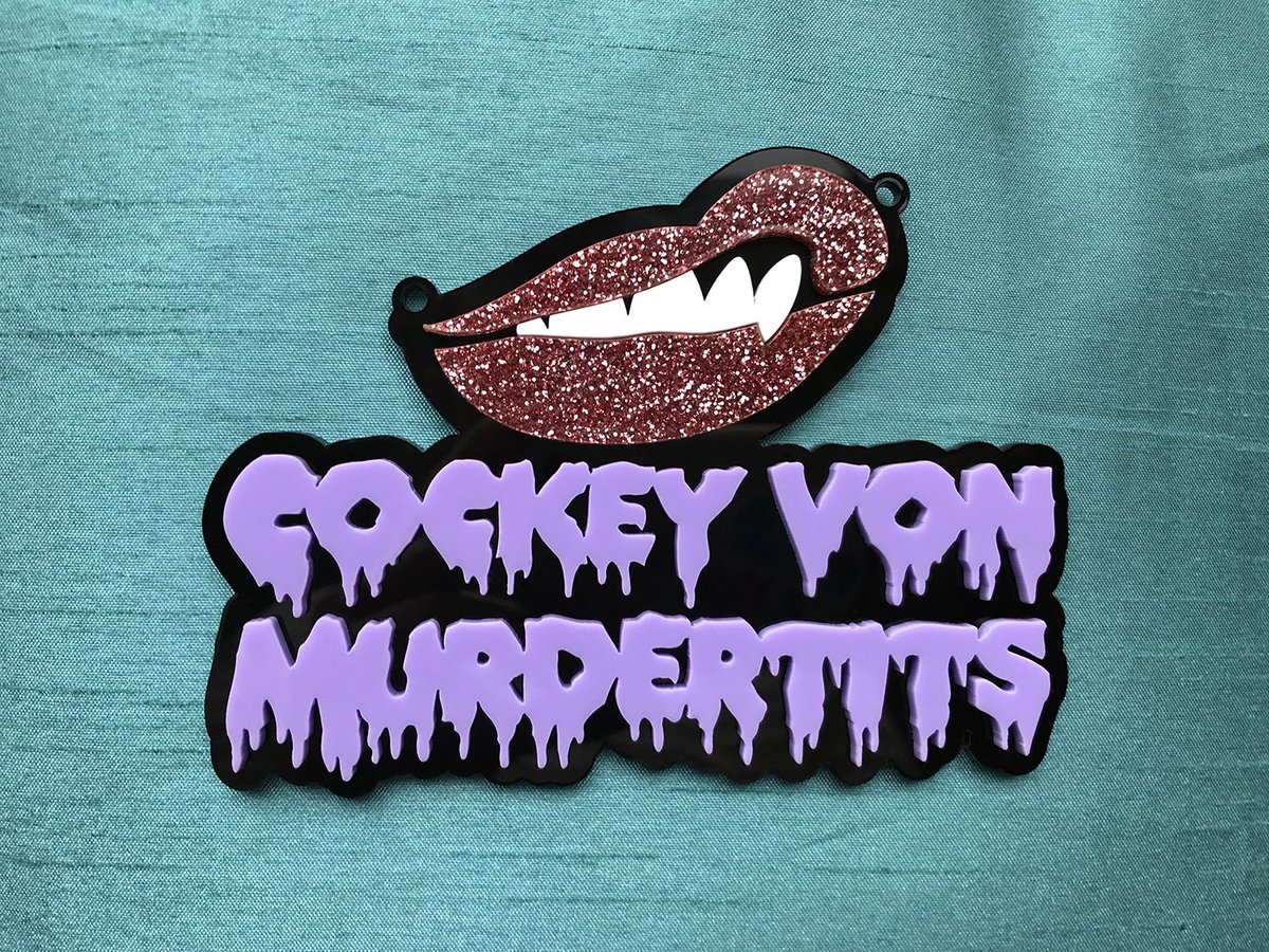 LefranCreative's tweet image. Custom necklace created for @Paigeypoptart ✨