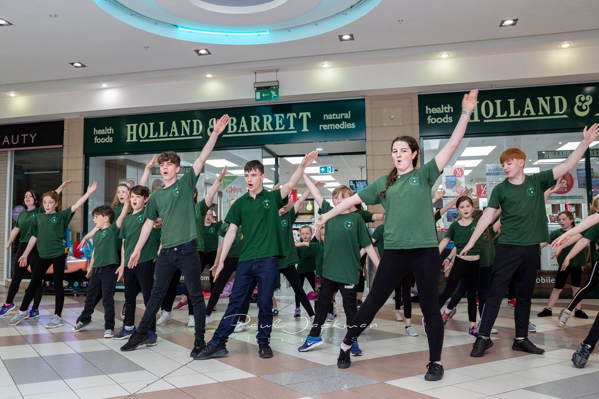 Fsomapa's tweet photo. @ernesidesc #flashmob #fermanaghdrama #fermanaghmusic #fsomapa #highschoolmusic @ciara_oflanagan 
Photos by Paul Jackman https://t.co/IfqKSRkLSL