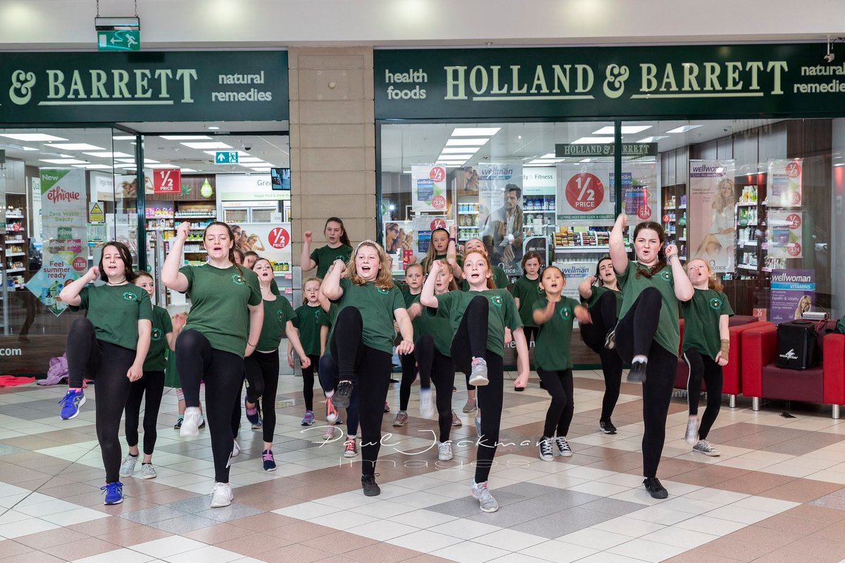Fsomapa's tweet photo. @ernesidesc #flashmob #fermanaghdrama #fermanaghmusic #fsomapa #highschoolmusic @ciara_oflanagan 
Photos by Paul Jackman https://t.co/IfqKSRkLSL