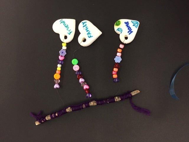 CommackSchools's tweet photo. In the Wearable Art classes, students used paints, fabric markers, TieDye and more to make canvas bags, hats, T-shirts and other colorful creations! #MackSummer #SCOPE https://t.co/2Q3ZsCxSPI