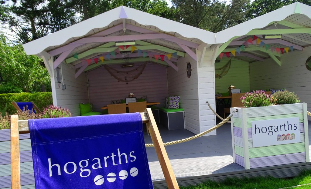 HogarthsHotel's tweet photo. #BrumHour #HogarthsHuts at our #SolihullHotel are perfect for a #Celebration, #Birthday, #Anniversary, #BabyShower or perhaps just a #SummerEvening get together with your closest friends, call us on 01564 779 988 &amp; ask about #Packages, or why not come over and see them yourself https://t.co/cvykBcamff