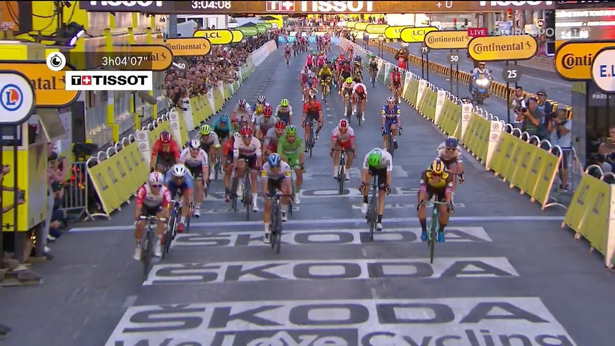 #TDF2019 Quel sprint, quelle belle performance de notre Italien qui termine 3e sur les Champs-Élysées!🇮🇹❤💙👏 #alleztotaldirectenergie