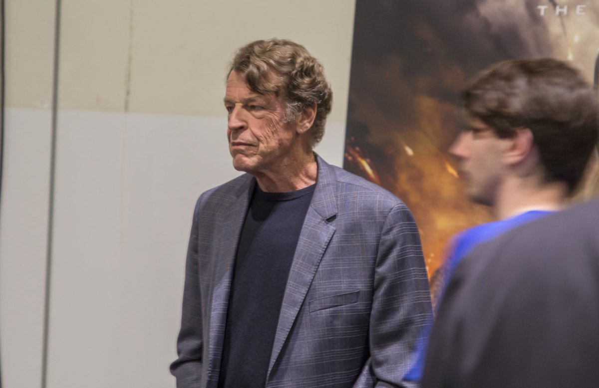 Steamrollerprod's tweet photo. John Noble arriving! What a lovely guy #comicon #steamrollerprod #steamrollerproductions #davegibbons #mcmcomiccon #london #eventprofs #eventprofslive #londonevents #eventphotography #exhibition #johnnoble #fringe #lordoftherings https://t.co/eLXK2fHxlv