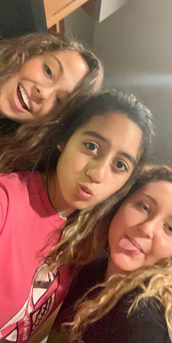 ava_snowball's tweet photo. Happy birthday @laurenconley46 love you girly https://t.co/67tvODRcni