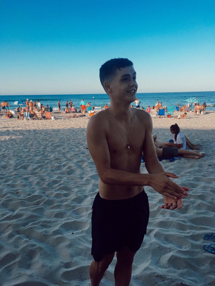 pablooo_Xx's tweet photo. Que bien me sienta la playa!! https://t.co/35YYTISwMx