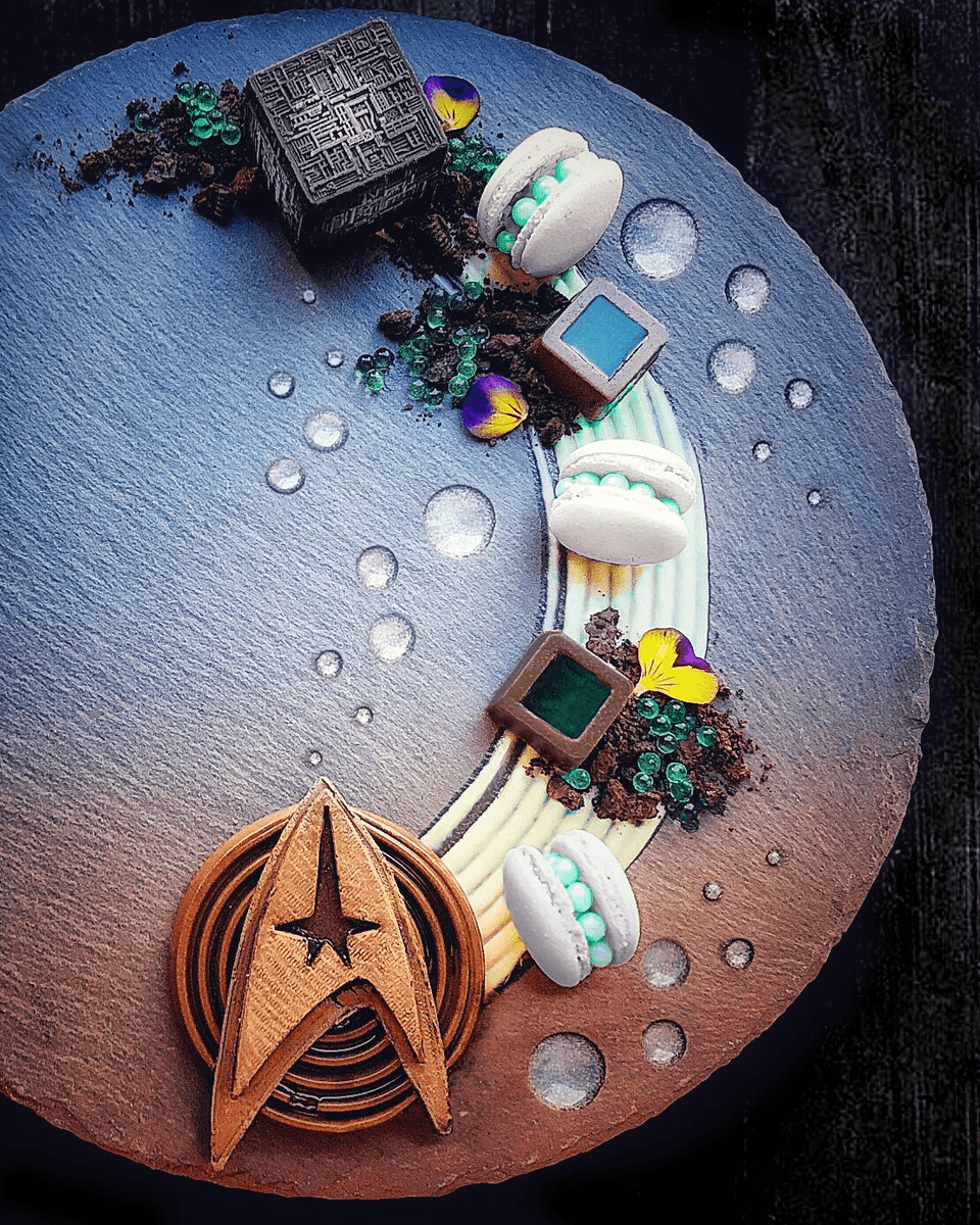 TheBestChefApp's tweet photo. #AfterEight #dessert
#StarTrek #Borg cube filled with mint custard.

Follow Chef Giulio Bettini
On The "BestChef" App: https://t.co/N34kqedVVh
Connecting The Culinary Industry!

#Chef #BestChef #TheBestChef
#GiulioBettini #Italy
#ChefNetwork #BestChefNetwork #TheBestChefNetwork https://t.co/fWOeewYPt1
