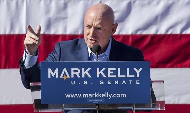 BREAKING: Democratic Mark Kelly has raised $1.2 million more this last quarter than GOP incumbent Martha McSally in their battle for the U.S. Senate seat in Arizona! RETWEET if you support Kelly as he fights to turn Arizona Blue and flip the U.S. Senate!