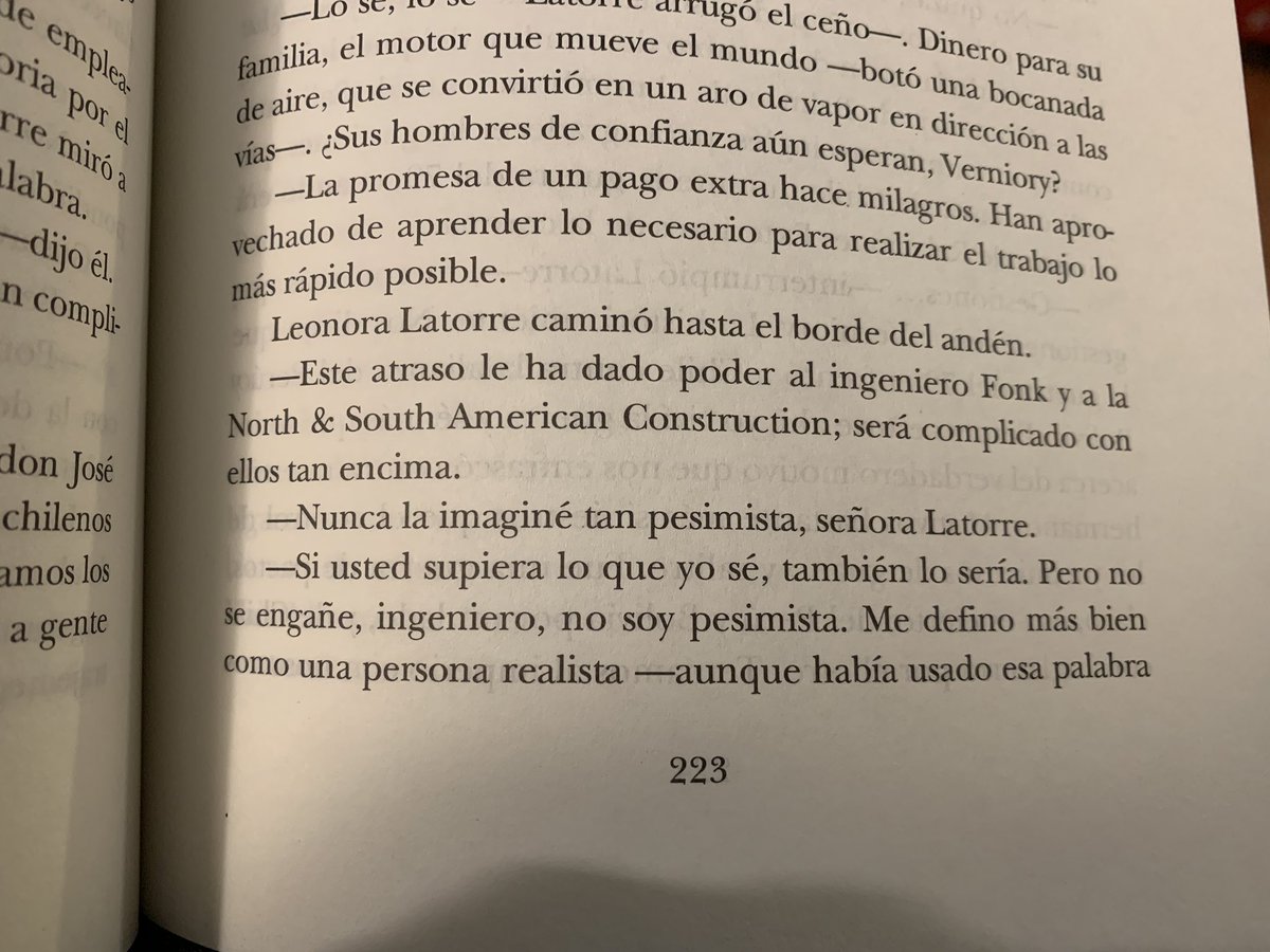 PabloAMD's tweet photo. @efeortega como es usual le cuento de los errores que encuentro, ahora en “El Cáliz Secreto”. Pág 223: Realista. Y a inicios de 224 se alude a que la misma tiene 3 sílabas. Puede ser que tenga 4? Saludos. https://t.co/P8C4yPEg0k