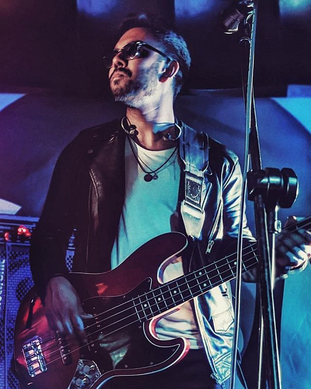 Military Bass

#bass #bassplayer #bassist #live #music #livemusic #musician #jazzbass #fender #festival ift.tt/2Zjogke