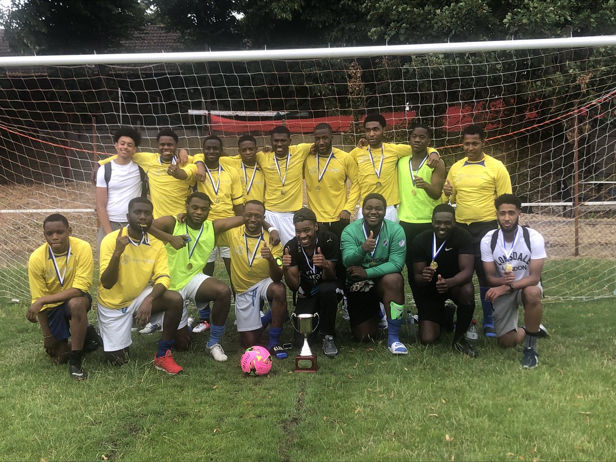 bobbyfacademy's tweet photo. ❤️ THANK YOU SO MUCH TO EVERY SINGLE PERSON THAT STEPPED OUT TODAY ❤️

A special thank you to : @godfatherqa ; @cfbeautyuk KAFit; HampersByBEA ; CillaBraided ; HairByBev ; All our Volunteers; &amp; Players ; https://t.co/tgqcVIpToZ