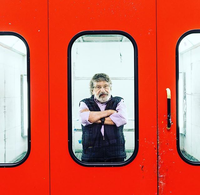 ¡Hasta siempre, maestro! Gracias por pintar de colores a nuestro país por el mundo #CarlosCruzDiez

Fotografía: Ramón Castillo