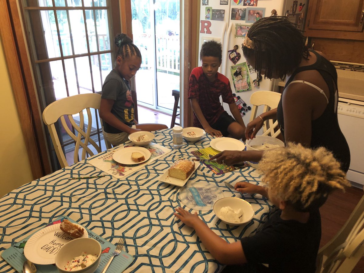 downbywords's tweet photo. HOME ππππΌππΌ
#Cartercon19 https://t.co/mu44qn60ih