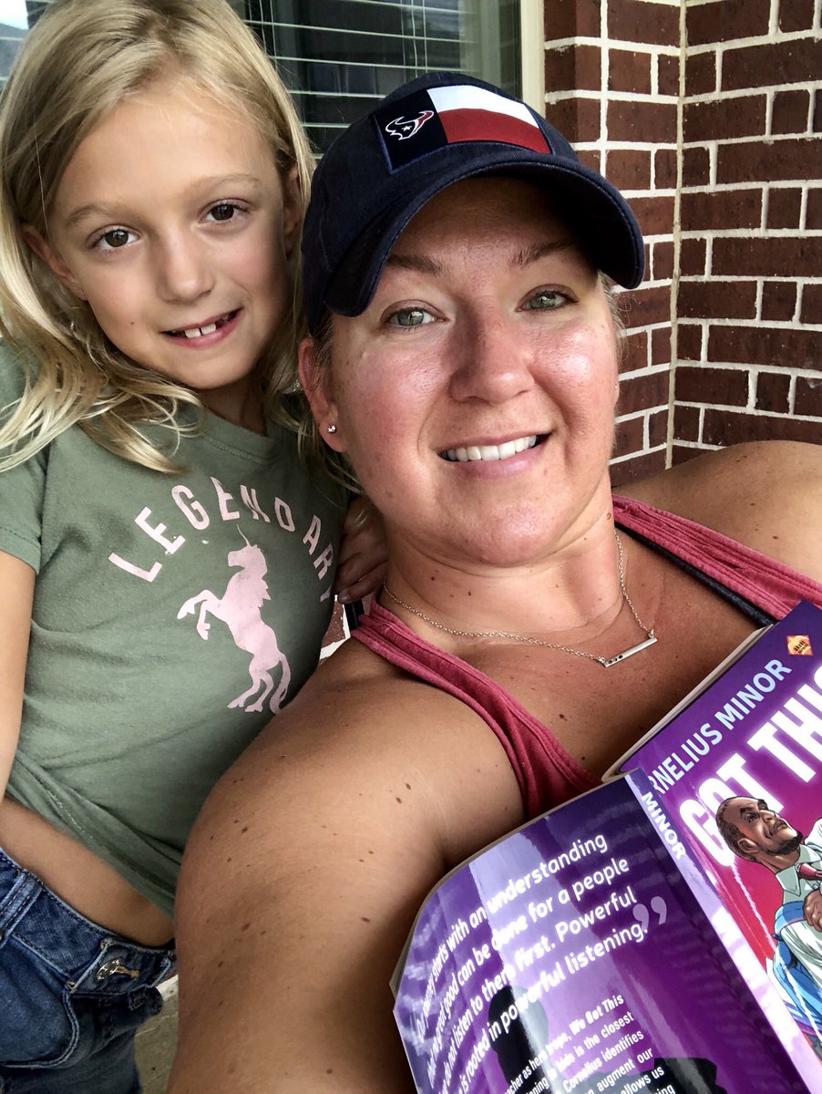 laceybraj's tweet image. Patio selfie #lastminutehomework #exleytweets #SummerSelfieBingo