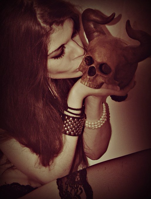 My https://t.co/ZA30eYAAoK   😈 I want it All 🎸#token #teenmodel #teen https://t.co/hI5xjirwHu<a href="/tag/token"class="tags">#token</a><a href="/tag/teen"class="tags"><span>#teen</span></a><a href="/tag/teenmodel"class="tags"><span>#teenmodel</span></a>