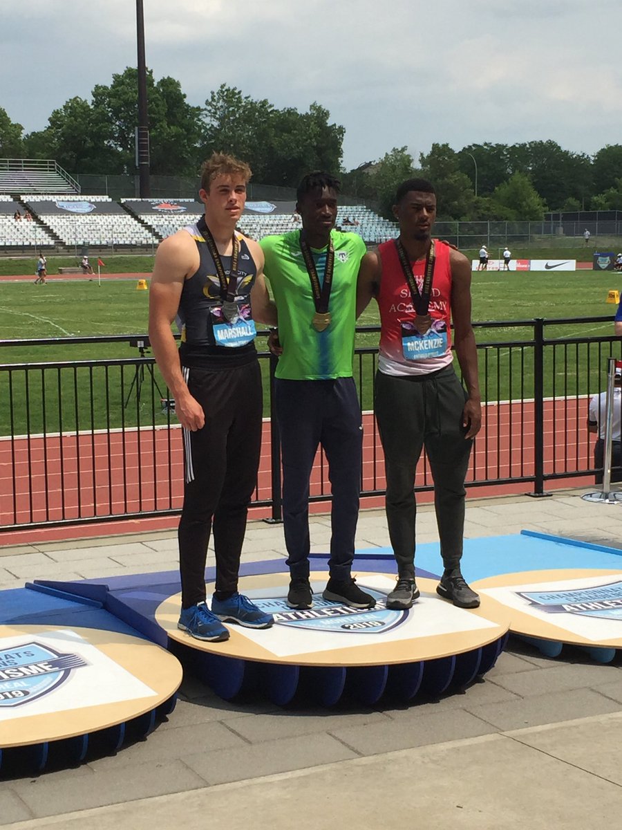KurtMichael_Dee's tweet photo. Gage Marshall (U18) 200m- 21.39 PB forπ₯ in the U20 race at @AthleticsCanada Championships. His time is the 7th fastest 200m U18 all-time. Also @KelseyBalkwill wins her 1st senior medal (π₯) in the 400mh on the final day. #ACWorldTrials @BorderCity_AC #run4theborder https://t.co/NVARodj5a2