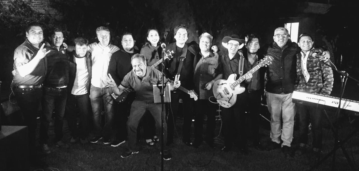DuendesRecords's tweet photo. Los Duendes Rock https://t.co/2HO7RhynCh