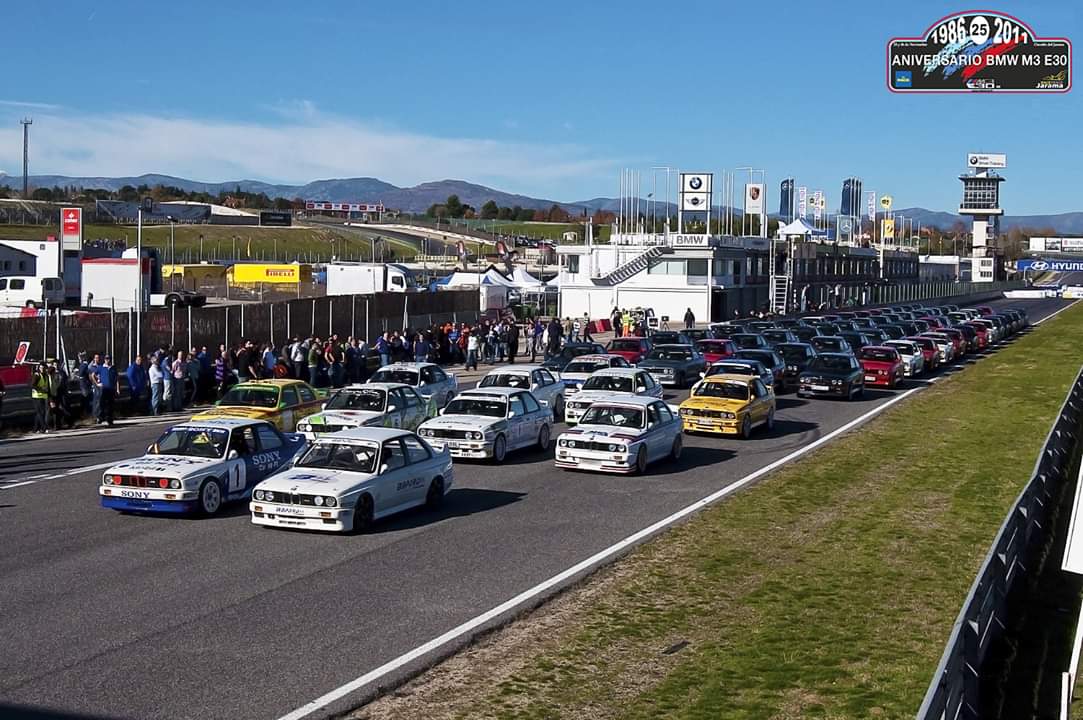 Año 2011, aquí nacía el <a href="/GrALegendRally/">Gr. A Legend Rally®</a> durante el 25 Aniversario del BMW M3 E30 que organizamos desde el foro m3e30.es en el Circuito del Jarama coincidiendo con el Rally Comunidad de Madrid del Cto. de España, con el apoyo del RACE y la colaboración de Teo Martín