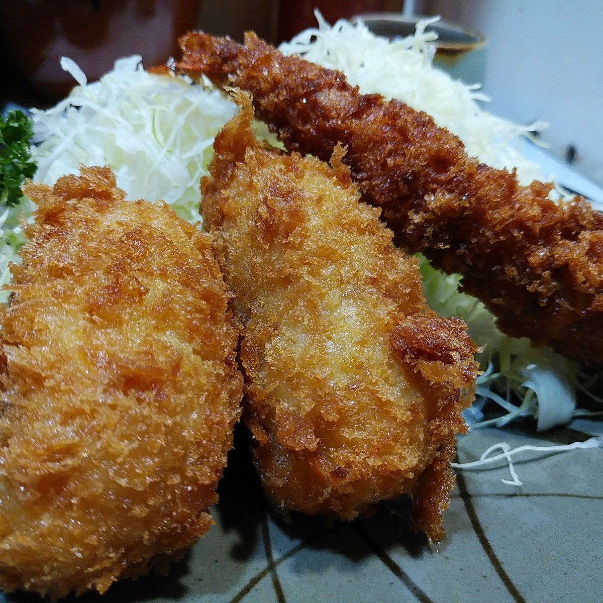 カミィ On Twitter 豚珍館 新宿 いつもの 紙カツ じゃなくて この日は 海老セット エビ カニクリームコロッケ にしました 久しぶりにご飯お代わりしちゃった 新宿グルメ 西新宿 西新宿グルメ