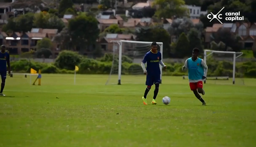 CanalCapital's tweet photo. En #VideoCapital, un documental para los amantes del deporte. EN VIVO “FMC, el fútbol, más allá de El Campín” → https://t.co/pq8IXuLFNL https://t.co/CTANHDLZXB