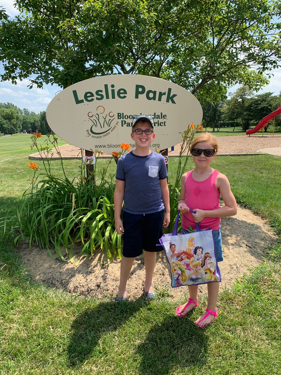 r_ven's tweet photo. We spent the day visiting our favorite Bloomingdale parks and leaving #randomactsofkindness behind in memory of @LaurShake 30th birthday ❤️ @LittleBitofLaur #alittlebitoflaura https://t.co/WtnfjAzH6w