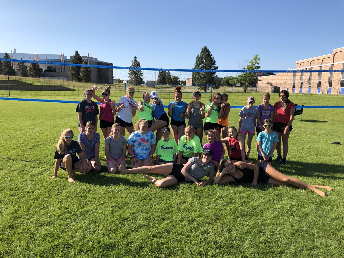 UPArgosVB's tweet photo. We may have a few sunburns tonight but we survived the heat and had a blast at grass camp! These girls are all ready to play some doubles on the beach during those end of the summer vacations! #riseUP #upargos https://t.co/C4Pp5pXDe4