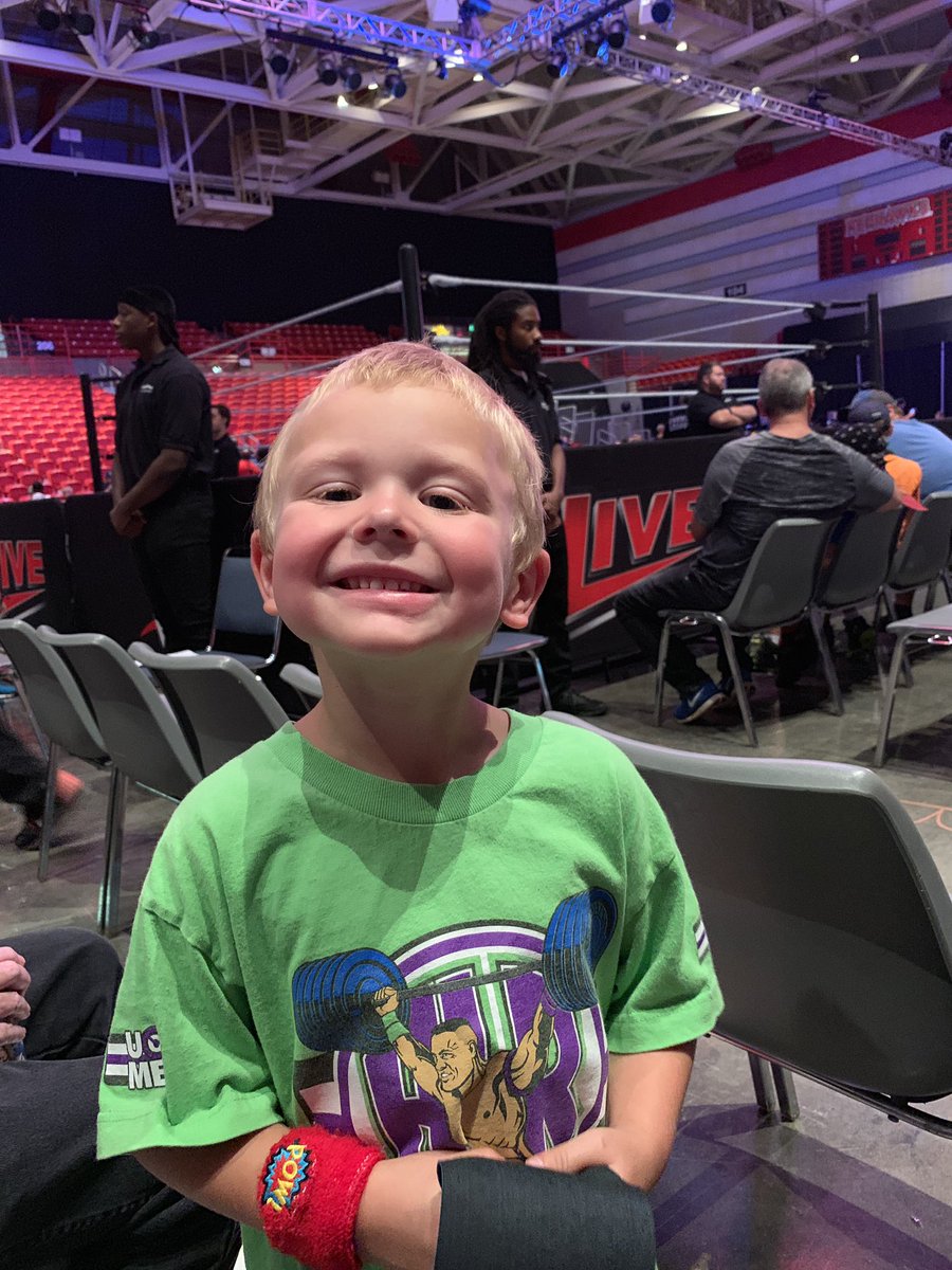 tjsmith08's tweet photo. First time at a WWE event and he’s pump to say the least. #wwecapegirardeau https://t.co/pwE11ptIS3