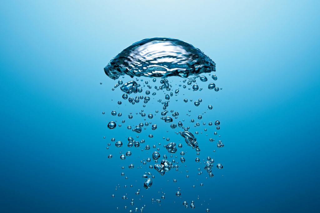 diveSSI's tweet photo. Make bubbles, don’t make Troubles. 💦 🐳 🐬 🌊
#missiondeepblue #saveouroceans
📷 iStock https://t.co/6TylYRAHyG