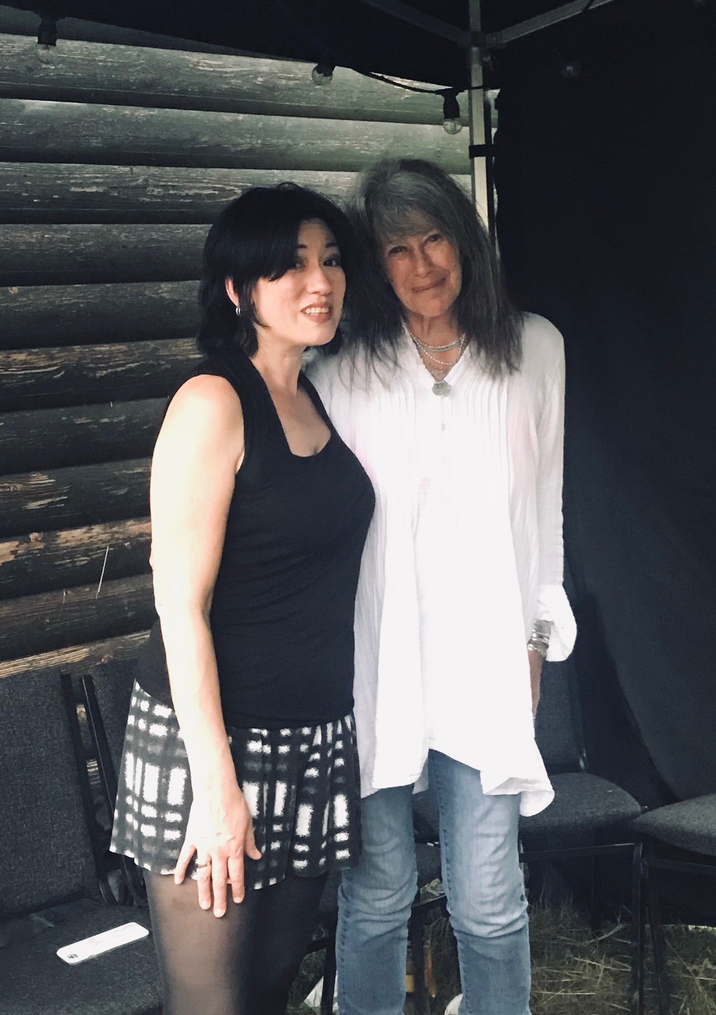 Miki Berenyi on X: "Blown away to meet the lovely Vashti Bunyan ⁦@DeerShed.  Felt very special to be part of her story and hear her sing at Tim Peaks  Diner. https://t.co/ALT4FJgHg6" /