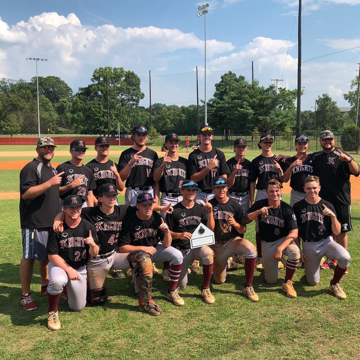 TopTennBaseball's tweet image. Congrats to @KNIGHTS_BASEBTN 16u Premier winning the 2019 TopTenn Summer Championships. Great 9 inning 7-6 victory over @ShowcaseBBTN. Great run boys!!!
