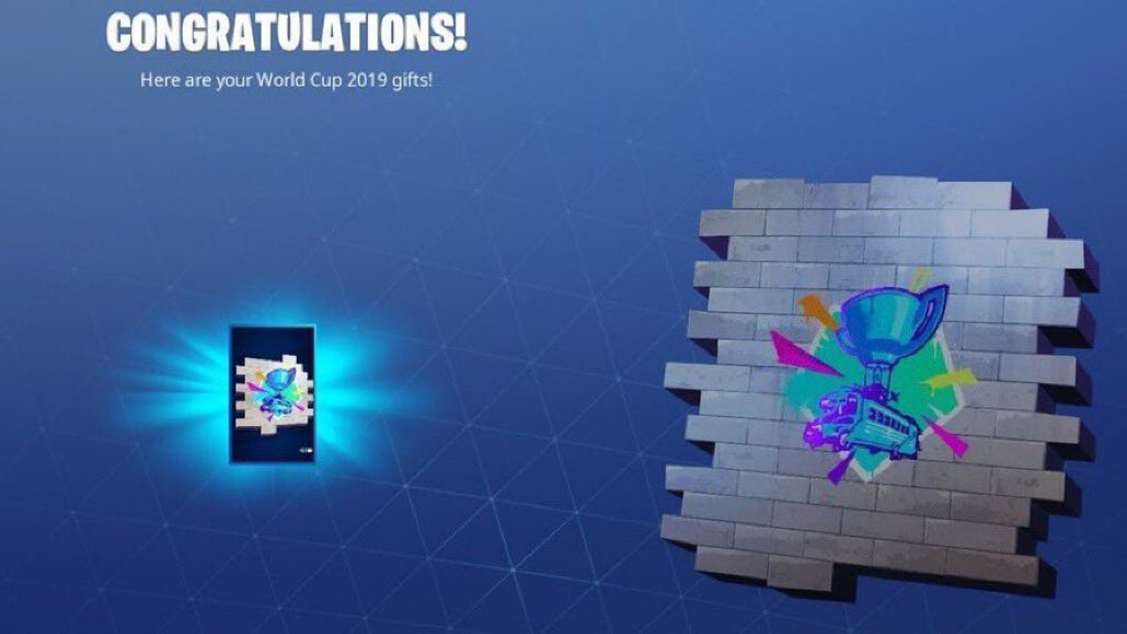 Yoev19's tweet image. Send dm and follow me🌈
Code spray + 2000 v-bucks