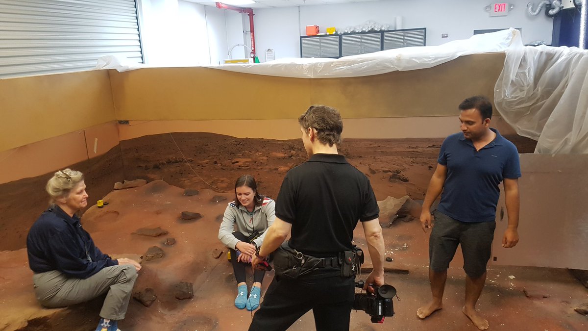 SpaceSet_org's tweet photo. Filming on Mars? Why not!
#ISSDC19 #SpaceSet #KSC #NASA https://t.co/OOTvL8qCjq