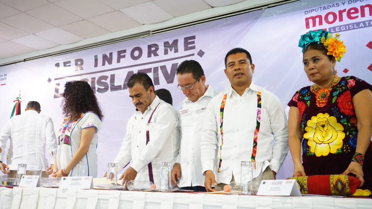 DanielGOaxaca's tweet photo. Las y los #DiputadosDeMorena estamos convencidos que con el Presidente @lopezobrador_, el cambio es lo que requiere nuestro país, es por eso que estamos trabajando en conjunto por el bienestar de todos los mexicanos.

#1erInformeLegislativo 

@mario_delgado @PrensaDipMorena https://t.co/NUaDx5IZdx