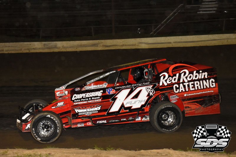JoeFunkRacing's tweet image. 4th place finish last night @gviewspeedway our 2nd top 5 in 3 weeks.  Thanks to all our supporters @RedRobinRacing #leindeckerpower #yummm #bottomlessfun