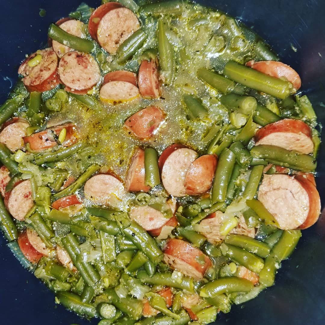 simplyjonez's tweet photo. Single Life is boring and cooking is therapeutic #SingleLife #chefcurrywiththepot #cooking
Ginger BBQ Chicken
Avocado Mayo pasta with veggies
Southern string beans https://t.co/E6k45ZuHGc