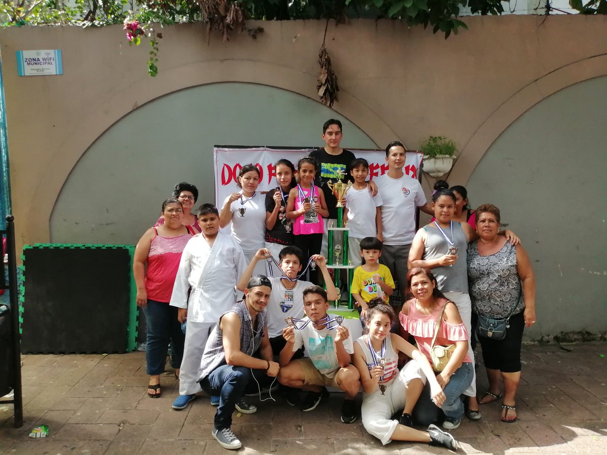 rembervasquez1's tweet image. Gracias por el esfuerzo, atletas y padres de familia.
Gracias a Dios 2 lugar torneo Fénix 2019 
#karate #wadokai #kokorashi #Apopa