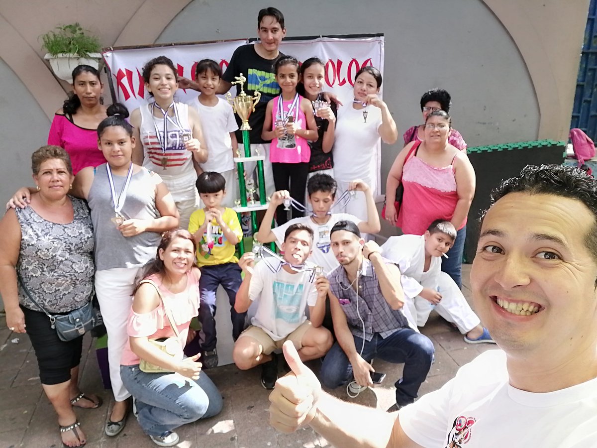 rembervasquez1's tweet image. Gracias por el esfuerzo, atletas y padres de familia.
Gracias a Dios 2 lugar torneo Fénix 2019 
#karate #wadokai #kokorashi #Apopa