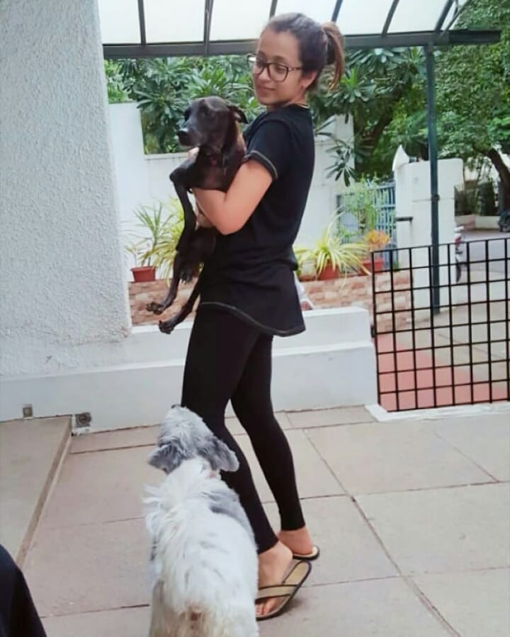 EAnGuUiU8AAsf95?format=jpg&name=900x900