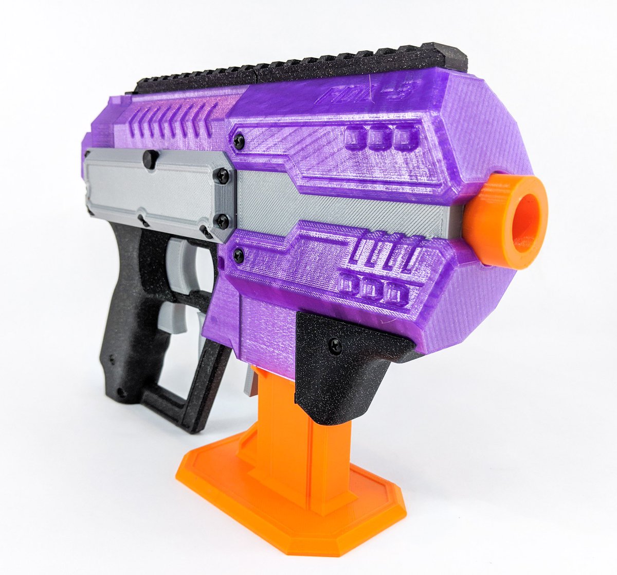 projectfdl's tweet photo. #0157 for Nicklas printed in @proto_pasta empire strike black, @wyzworks translucent purple and @hatchbox3d silver 
#projectfdl #fdl3 #fdlwee #3dprinting #makersgonnamake https://t.co/QvT55KstiN