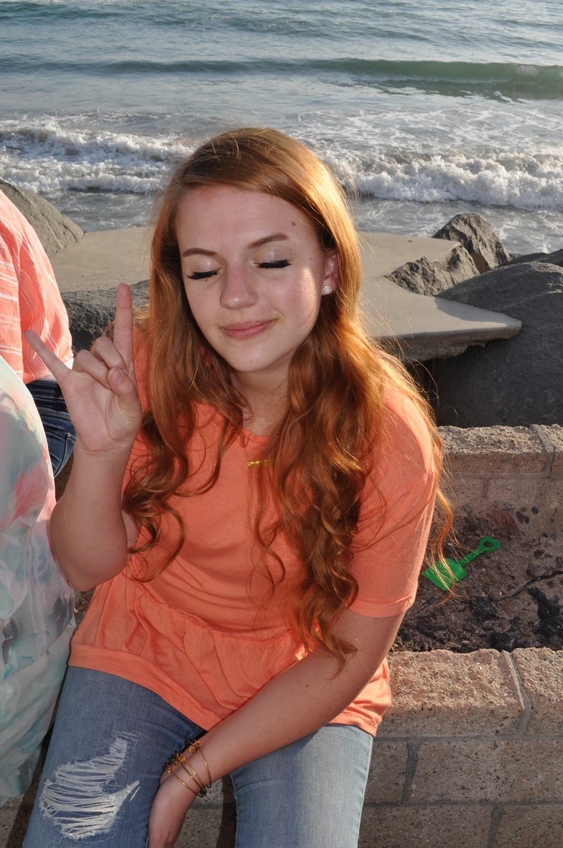 justdanigardner's tweet photo. I keep on hoping weβll say Gβaggies by the ocean #USUSummer https://t.co/TO9zEHZIl8
