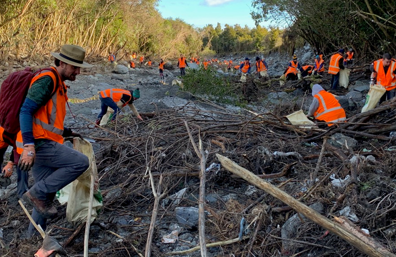 lou_sanson's tweet photo. My latest update on DOC's work, as well as the efforts of others contributing to conservation — this update: Predator Free Rakiura, Hump Ridge Track, #OperationTidyFox and more. 

https://t.co/HY9P4nMrBI #DOCBoss https://t.co/pIPU9XrpxW